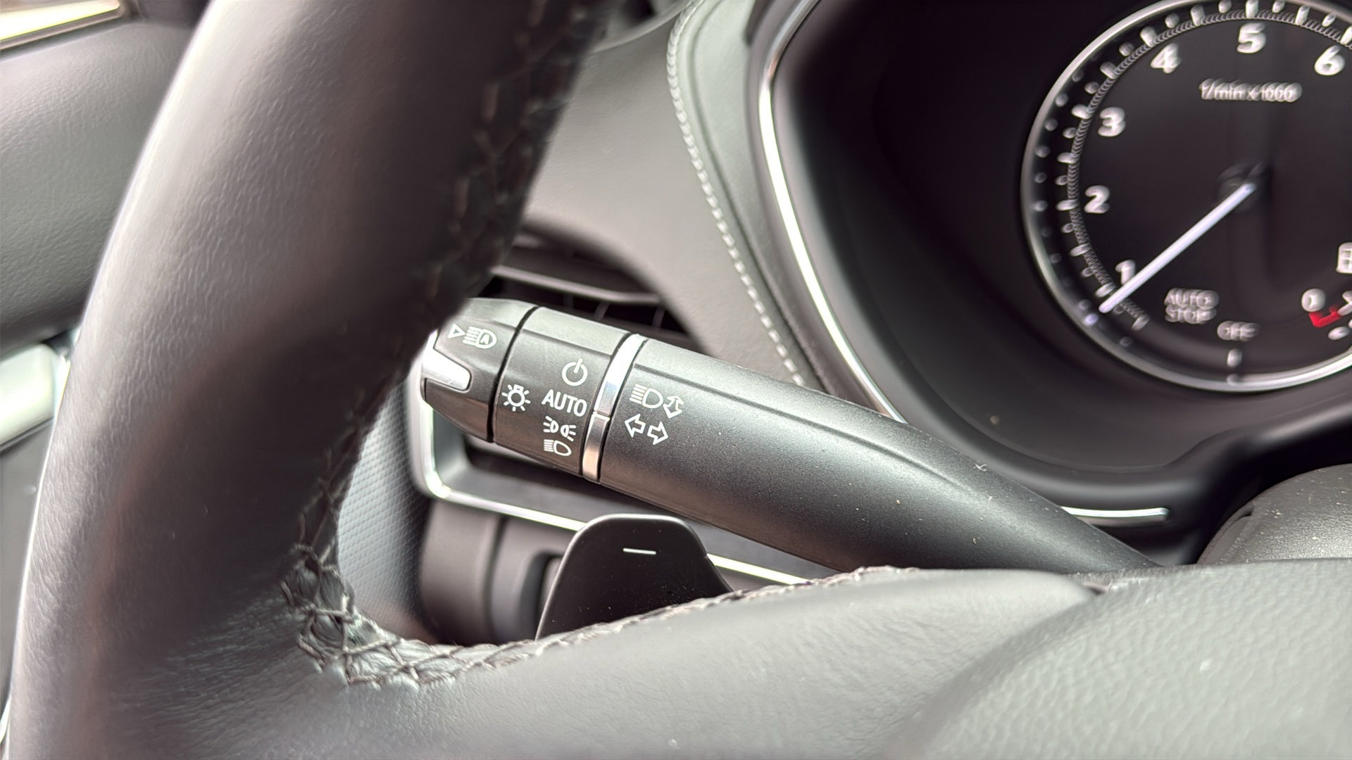 Certified 2024 Cadillac CT5 Luxury w/ Sun And Sound Package image 15