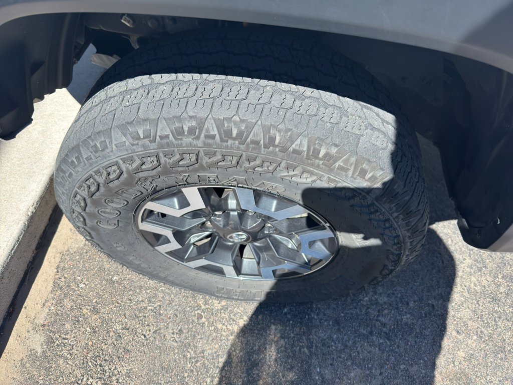 Used 2023 Toyota Tacoma TRD Off-Road image 2