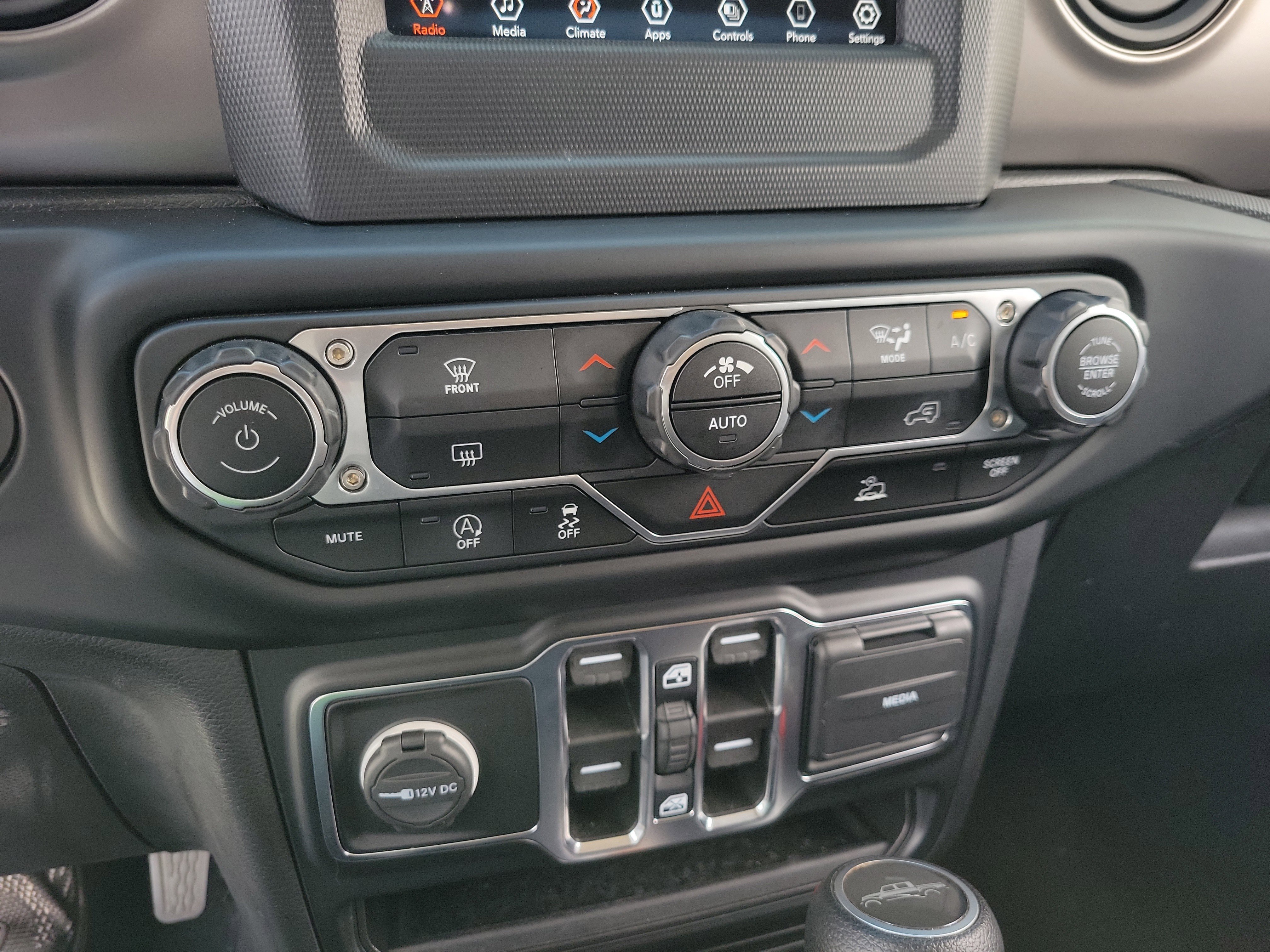 Used 2021 Jeep Gladiator Sport image 27