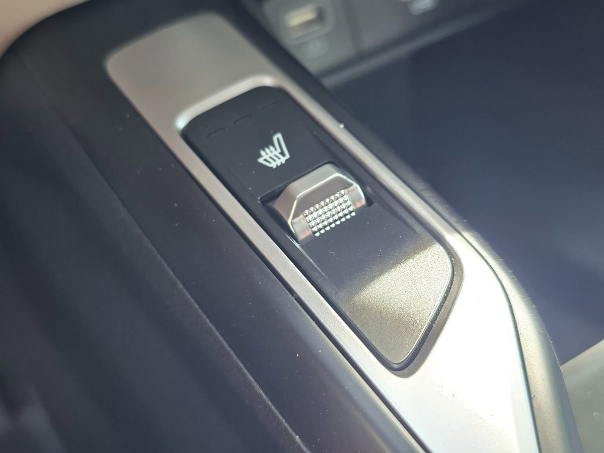 Used 2022 Kia Sorento S FWD image 32