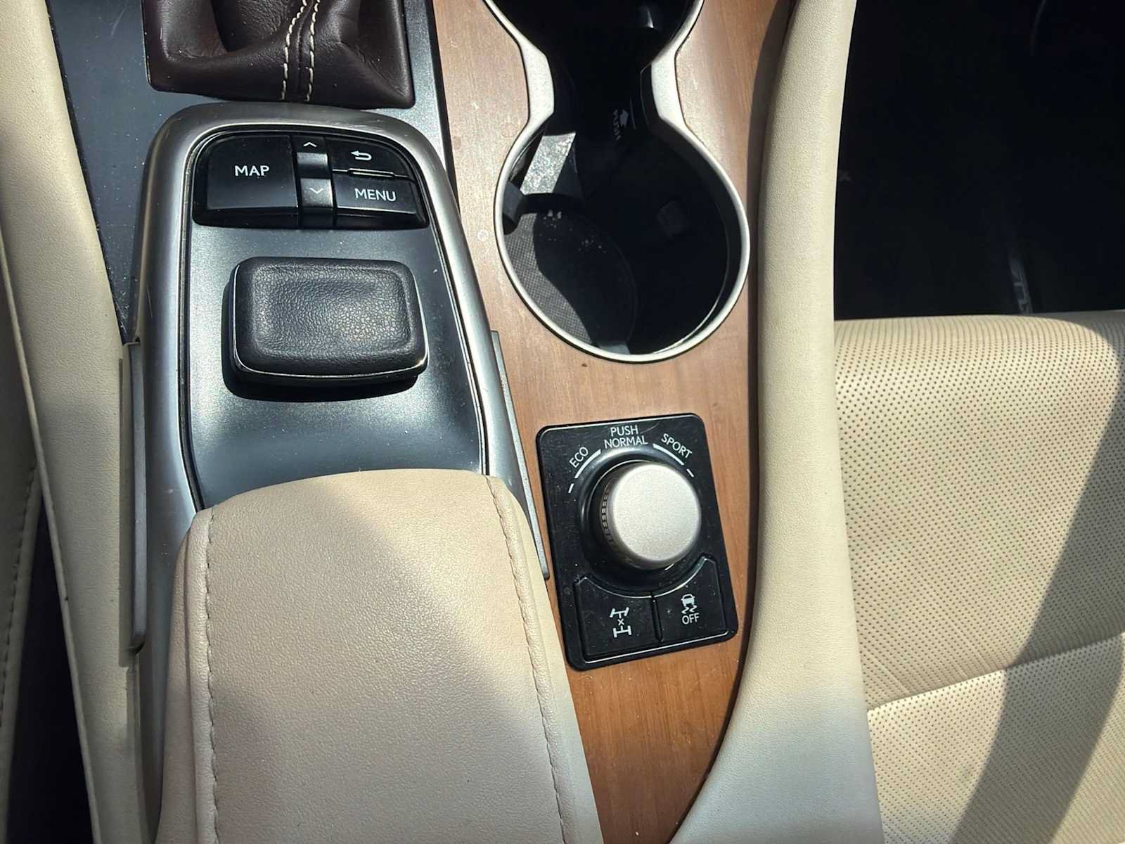 Used 2018 Lexus RX 350 AWD w/ Premium Package image 32