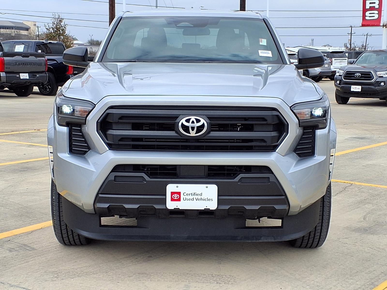 Used 2025 Toyota Tacoma SR image 2