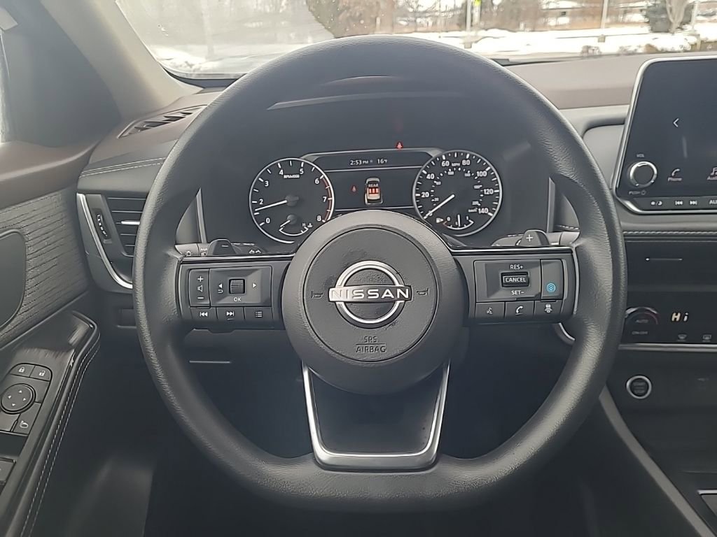 Used 2023 Nissan Rogue SV image 15