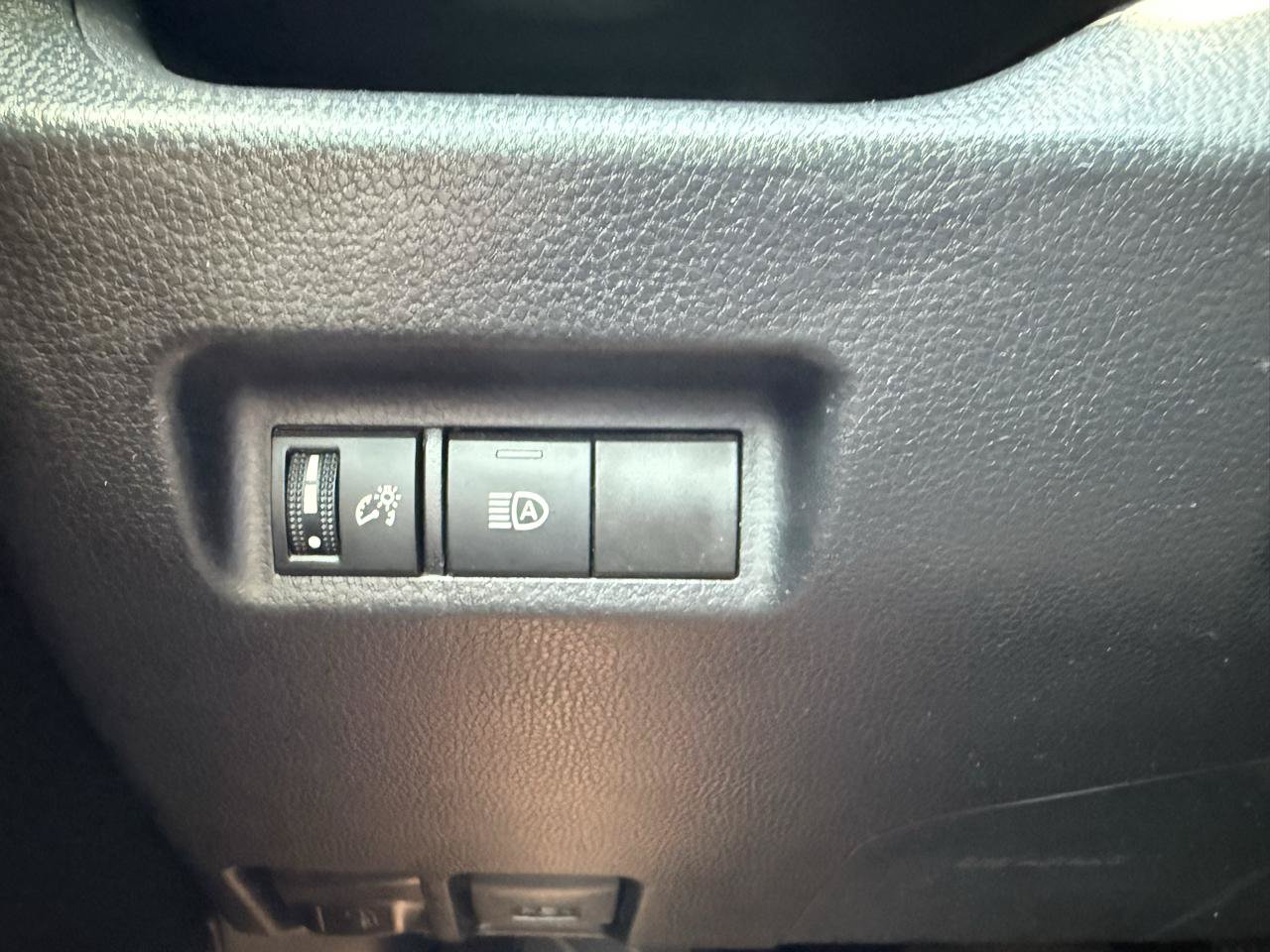 Used 2024 Toyota RAV4 LE FWD image 26