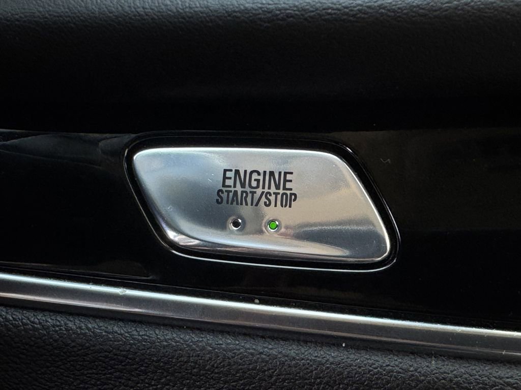 Used 2023 Buick Enclave Avenir FWD image 22