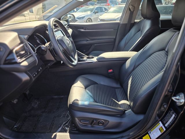 Used 2020 Toyota Camry SE image 14