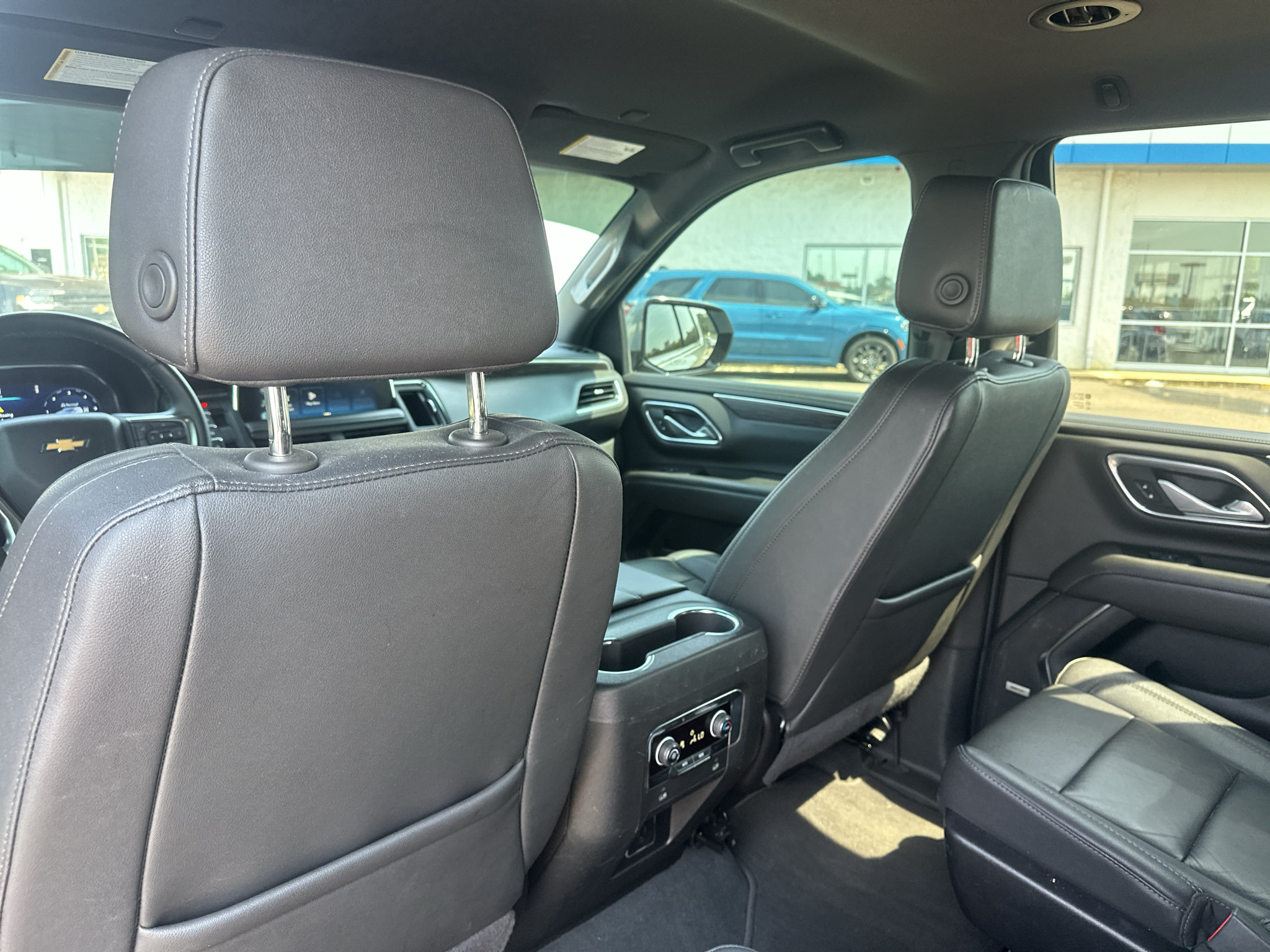 Used 2024 Chevrolet Tahoe LT AWD/4WD image 17