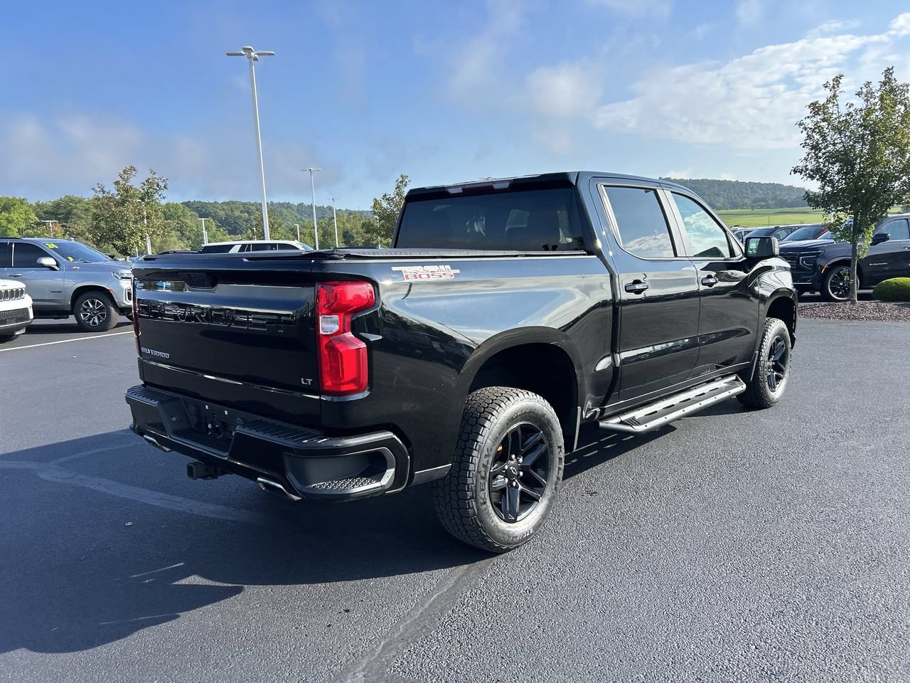 Used 2019 Chevrolet Silverado 1500 LT Trail Boss AWD/4WD image 7