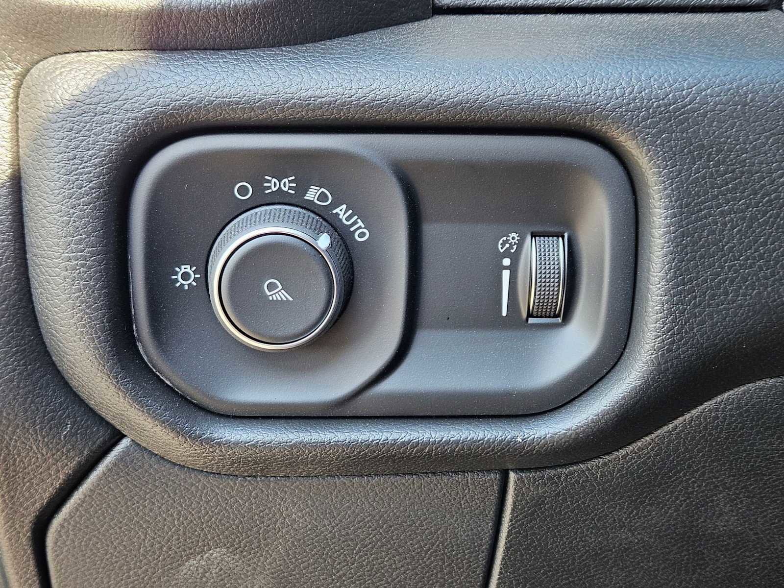 Used 2024 RAM 2500 Tradesman w/ Protection Group image 19