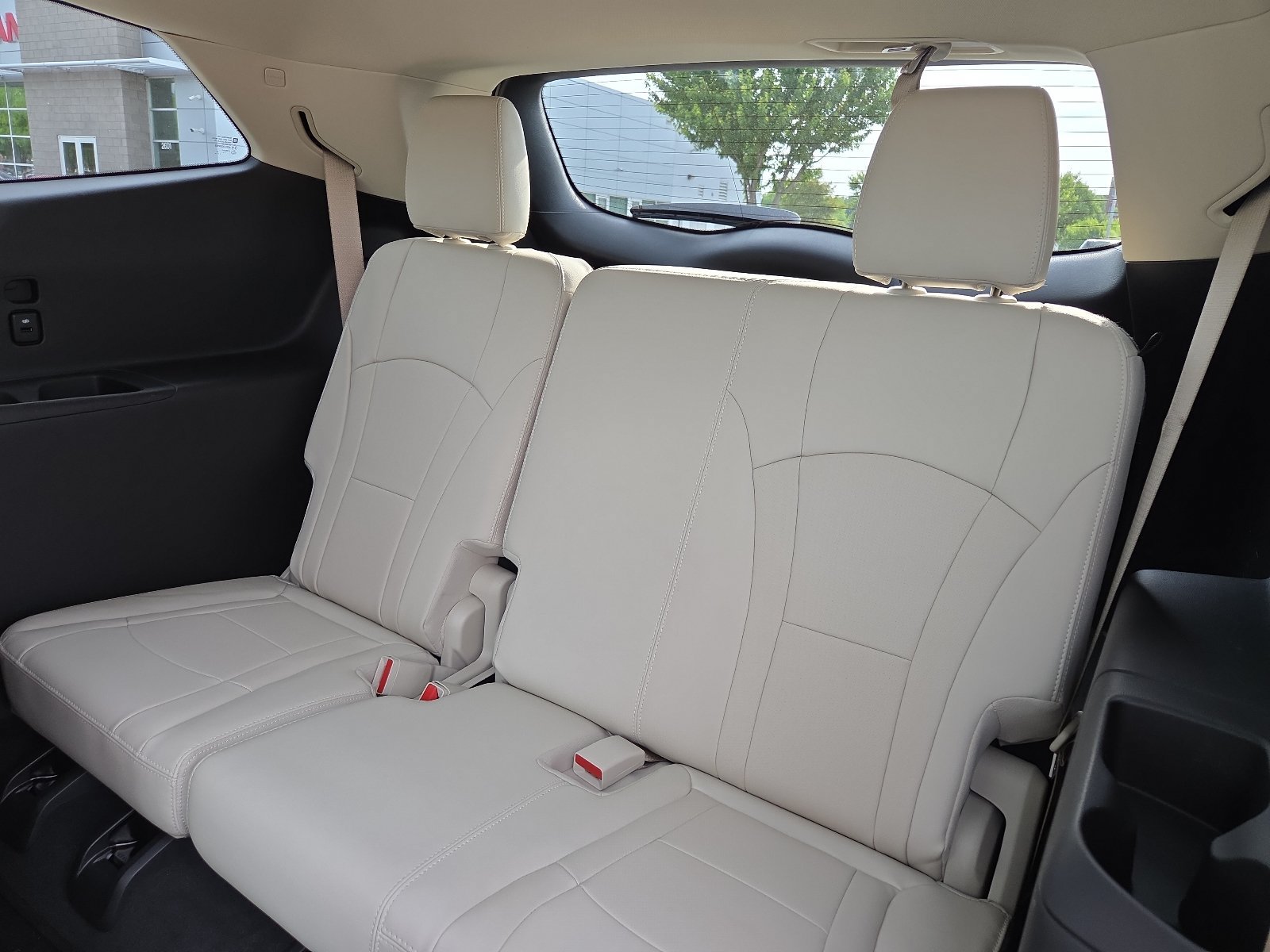 Used 2023 Buick Enclave Premium w/ Experience Buick Package AWD/4WD image 11