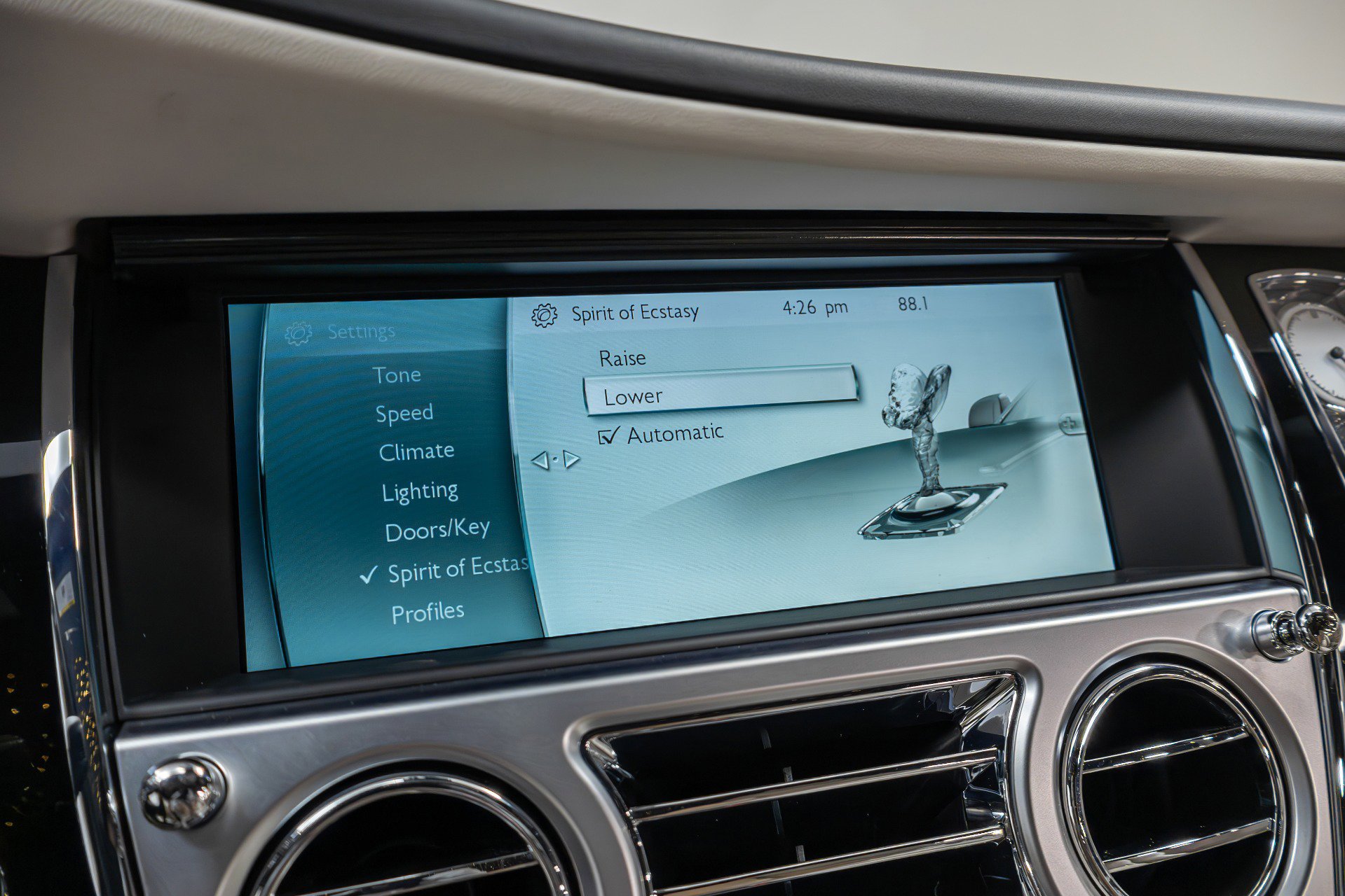 Used 2016 Rolls-Royce Wraith image 62