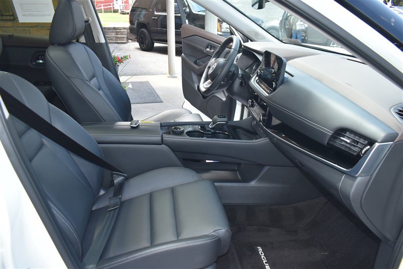 Used 2023 Nissan Rogue SL w/ SL Premium Package AWD/4WD image 30