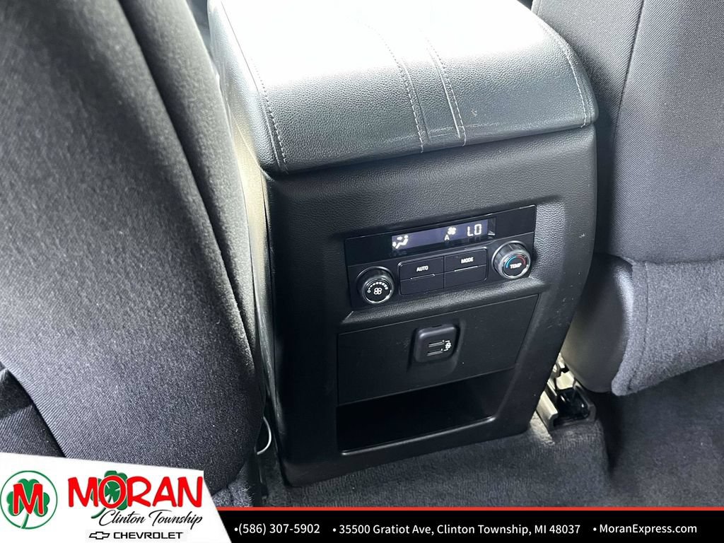 Certified 2023 Chevrolet Traverse LT FWD image 14