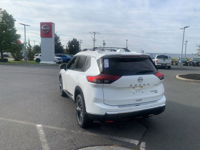 New 2026 Nissan Rogue Platinum image 5