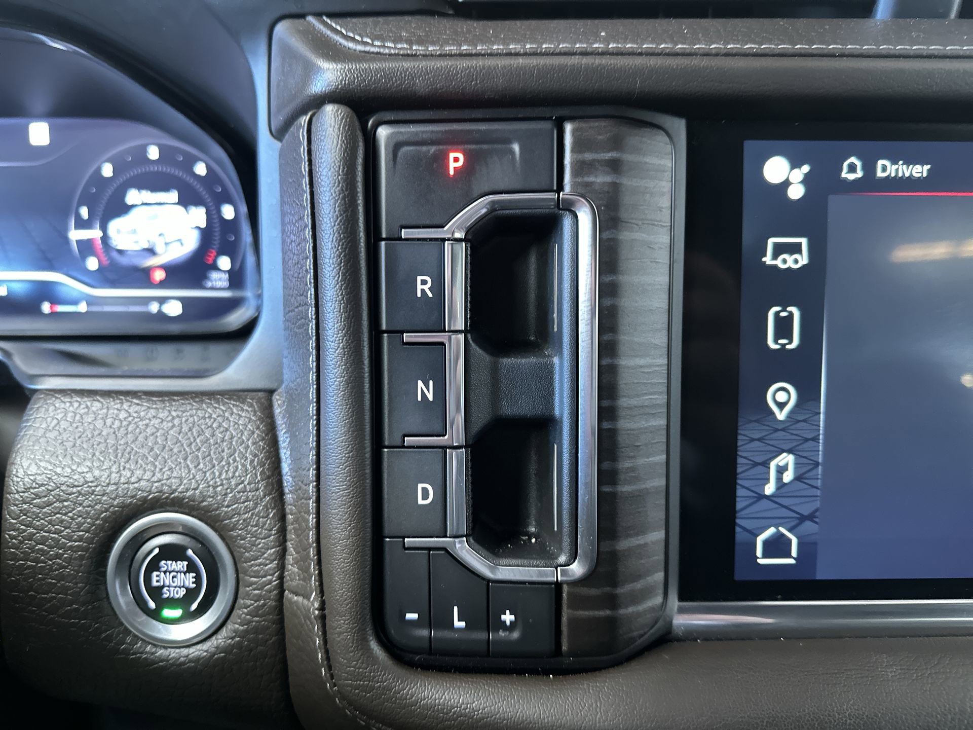 Used 2022 GMC Yukon Denali AWD/4WD image 21
