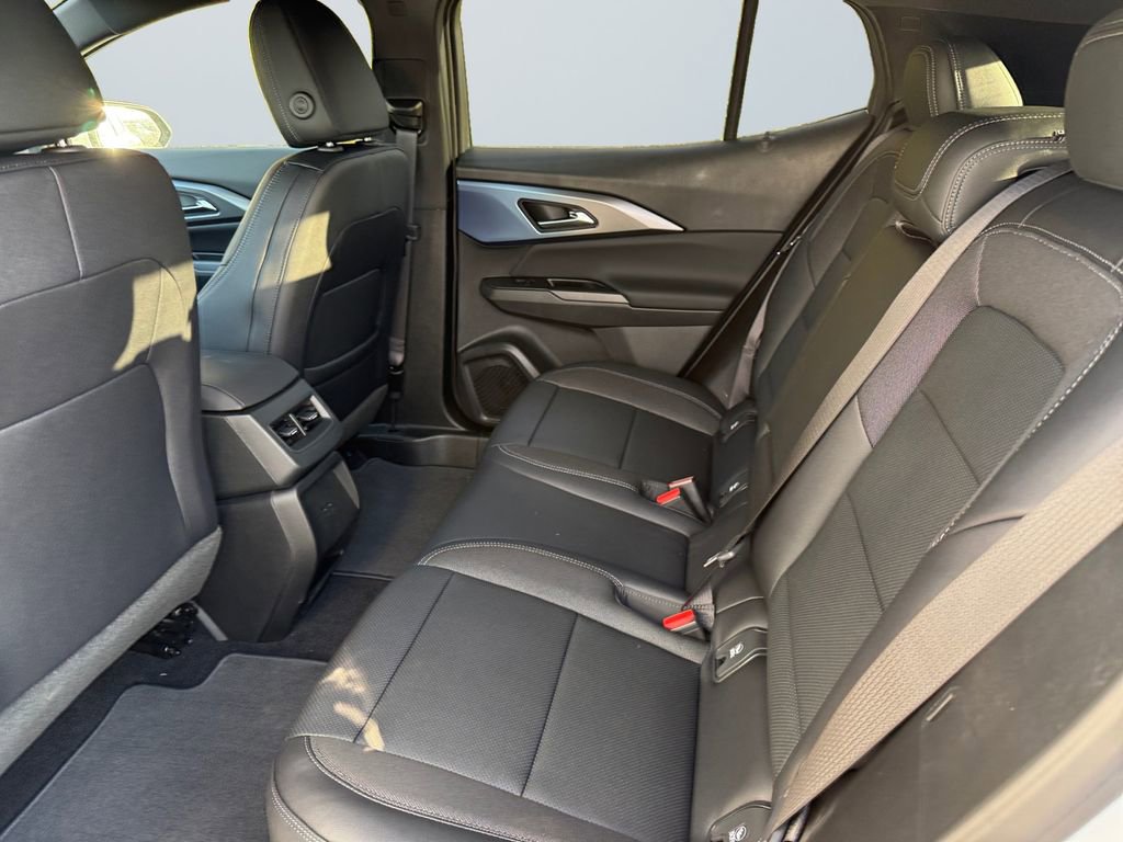 New 2026 Chevrolet Equinox EV LT image 13