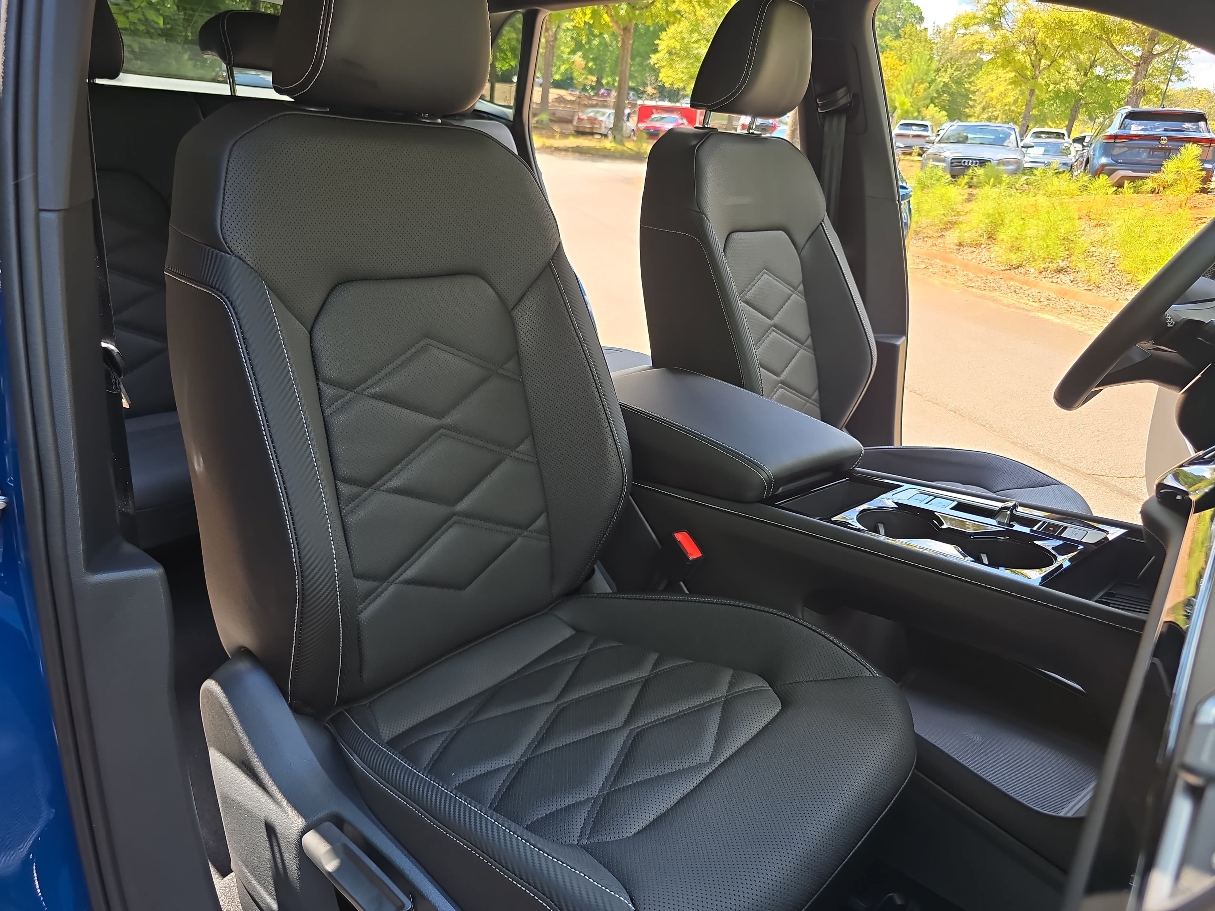 New 2026 Volkswagen Atlas Cross Sport SE AWD/4WD image 10
