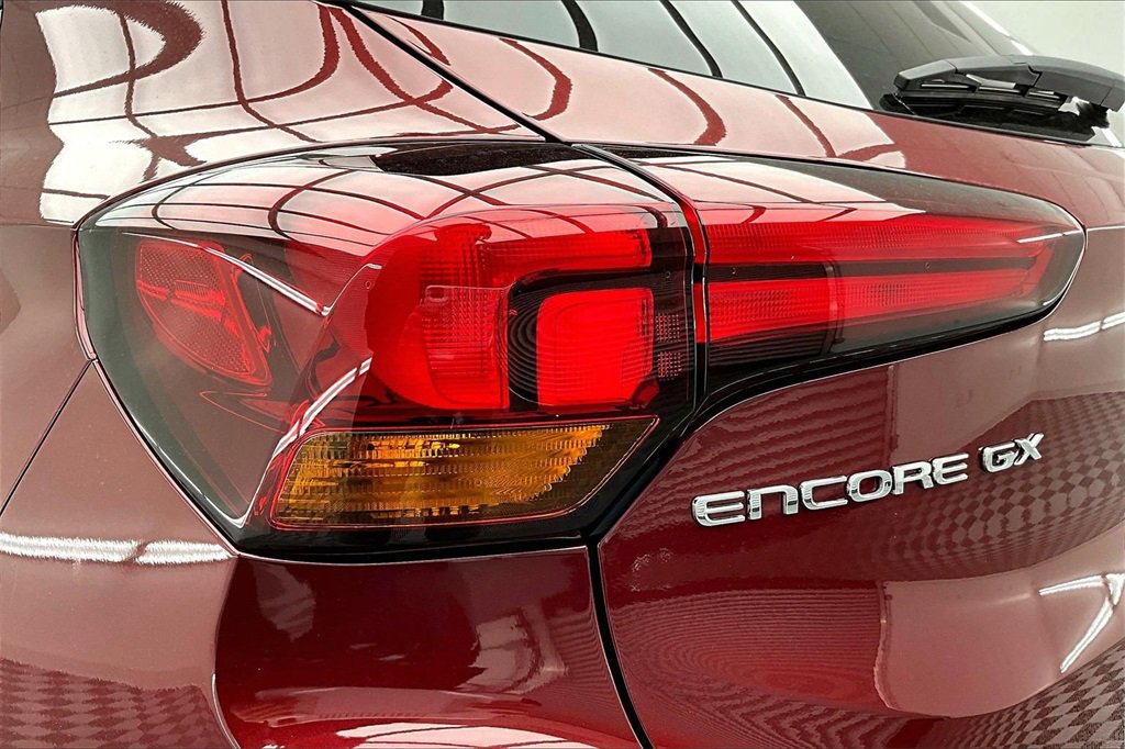 Used 2025 Buick Encore GX Preferred w/ Advanced Technology Package image 30