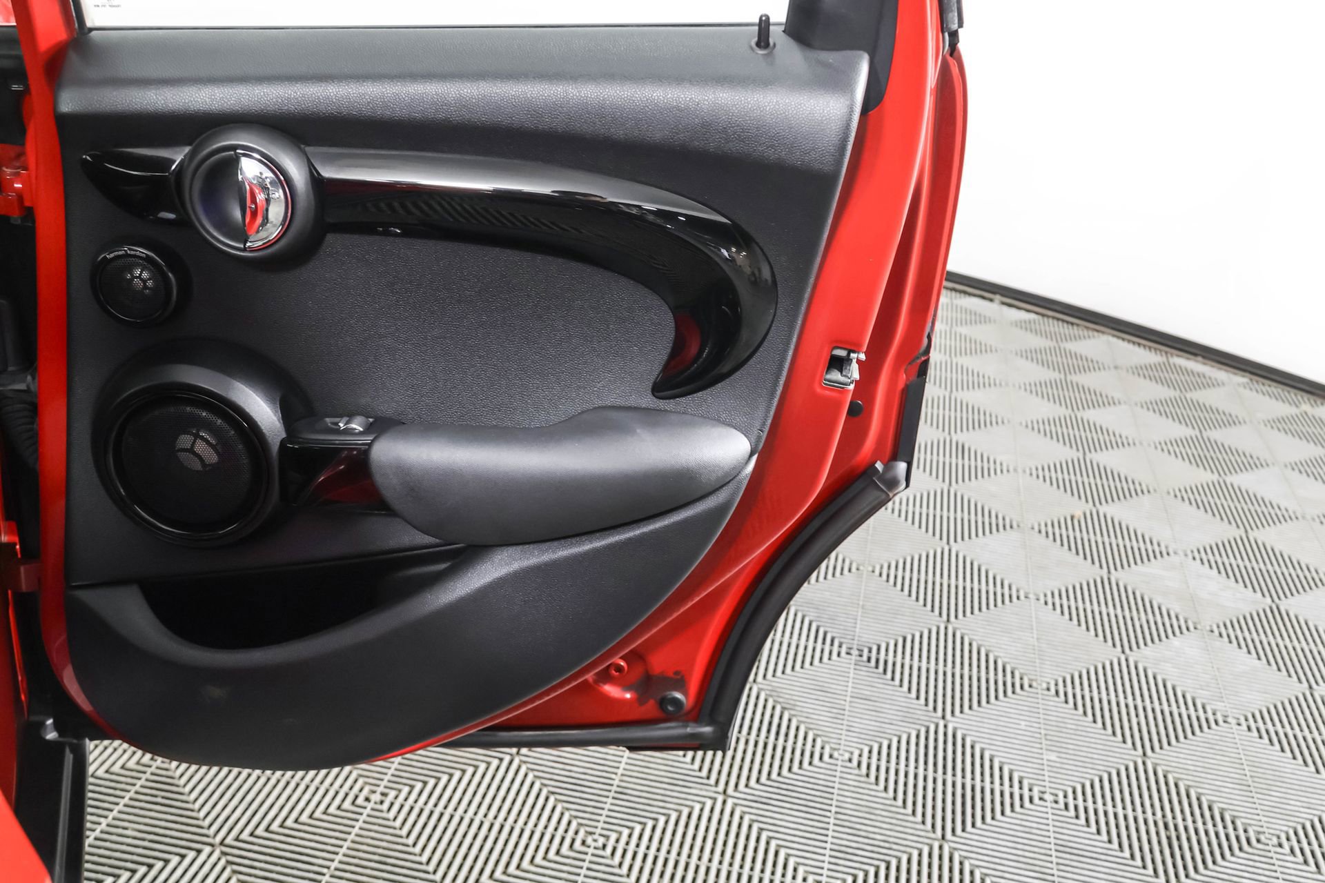 Used 2016 MINI Cooper S image 45