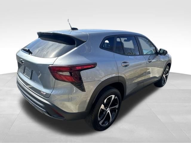 Used 2024 Chevrolet Trax RS w/ Driver Confidence Package FWD image 7