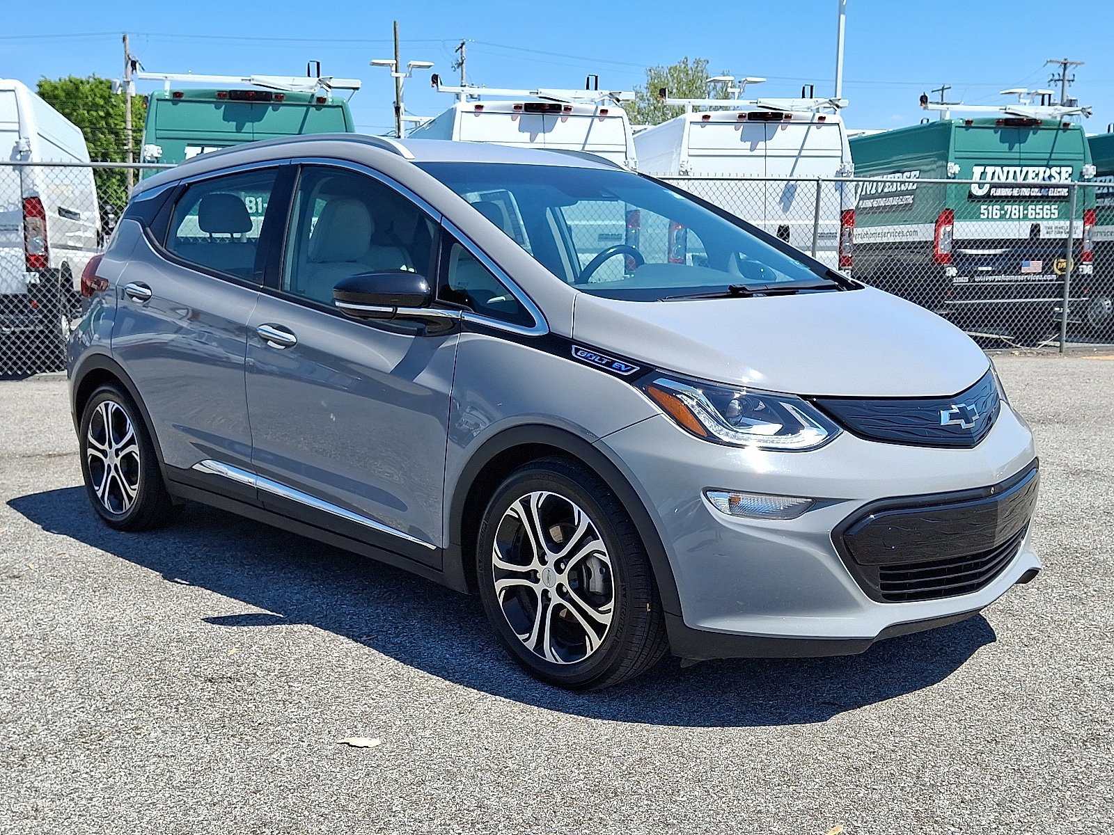 Used 2020 Chevrolet Bolt Premier w/ Infotainment Package FWD video 3