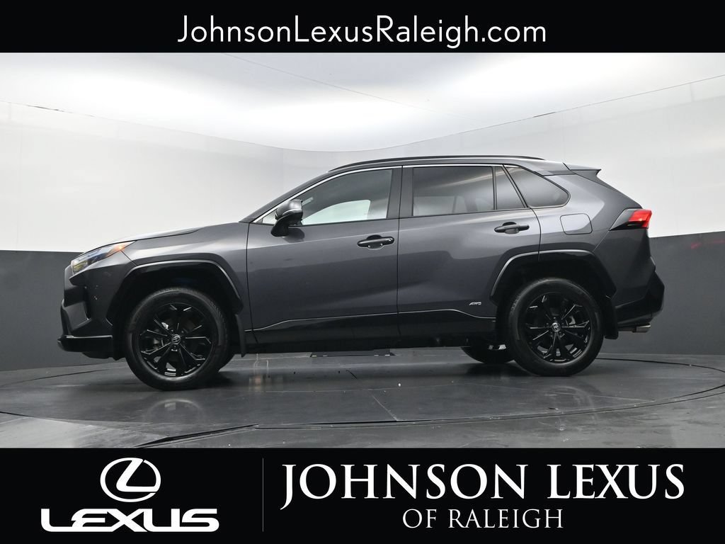 Used 2025 Toyota RAV4 SE AWD/4WD image 22