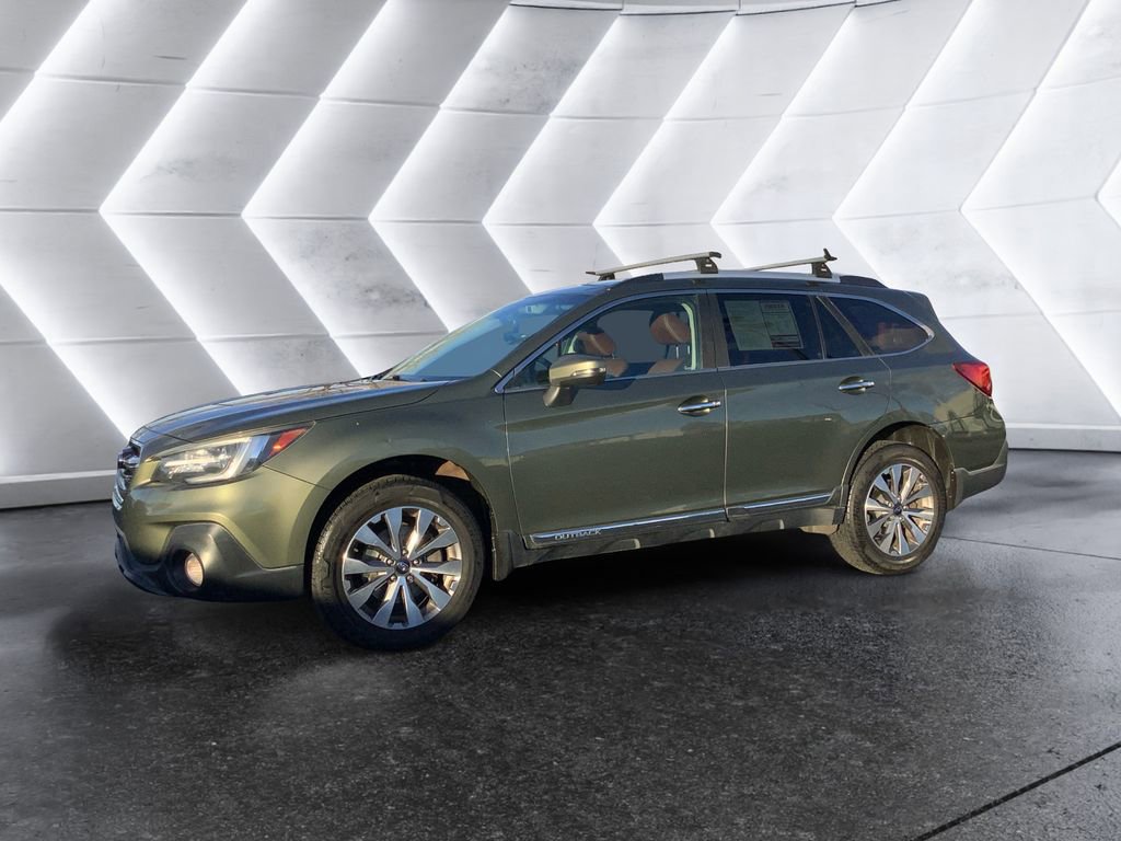 Used 2018 Subaru Outback 2.5i Touring image 3