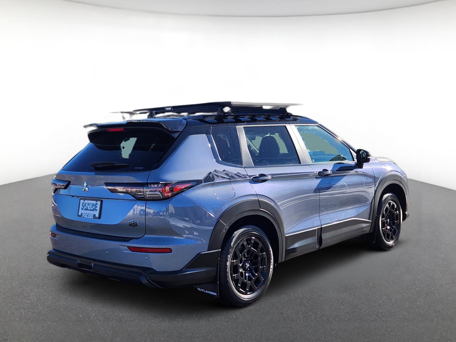 New 2026 Mitsubishi Outlander AWD image 3