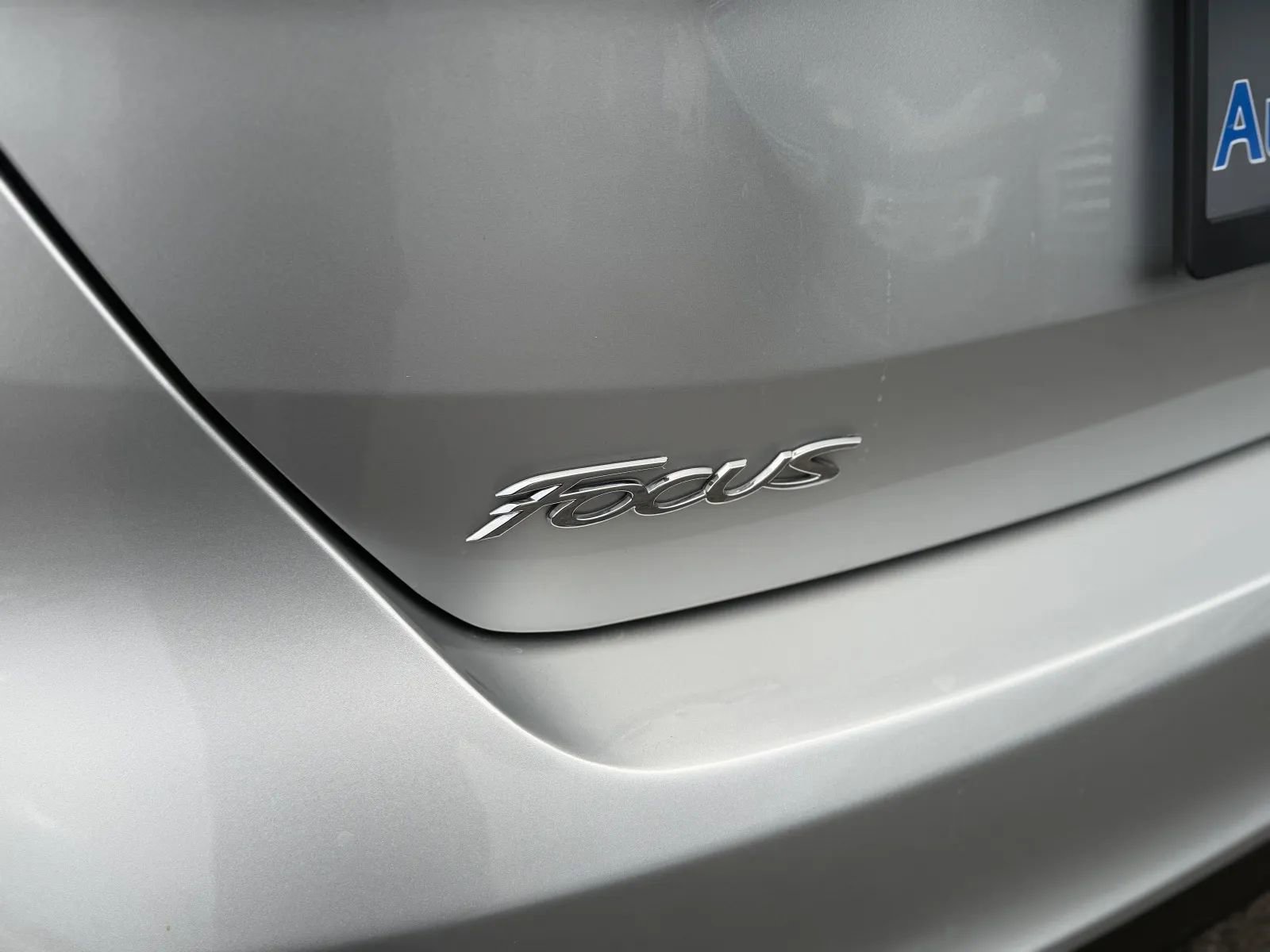 Used 2018 Ford Focus SE w/ Cold Weather Package FWD image 39