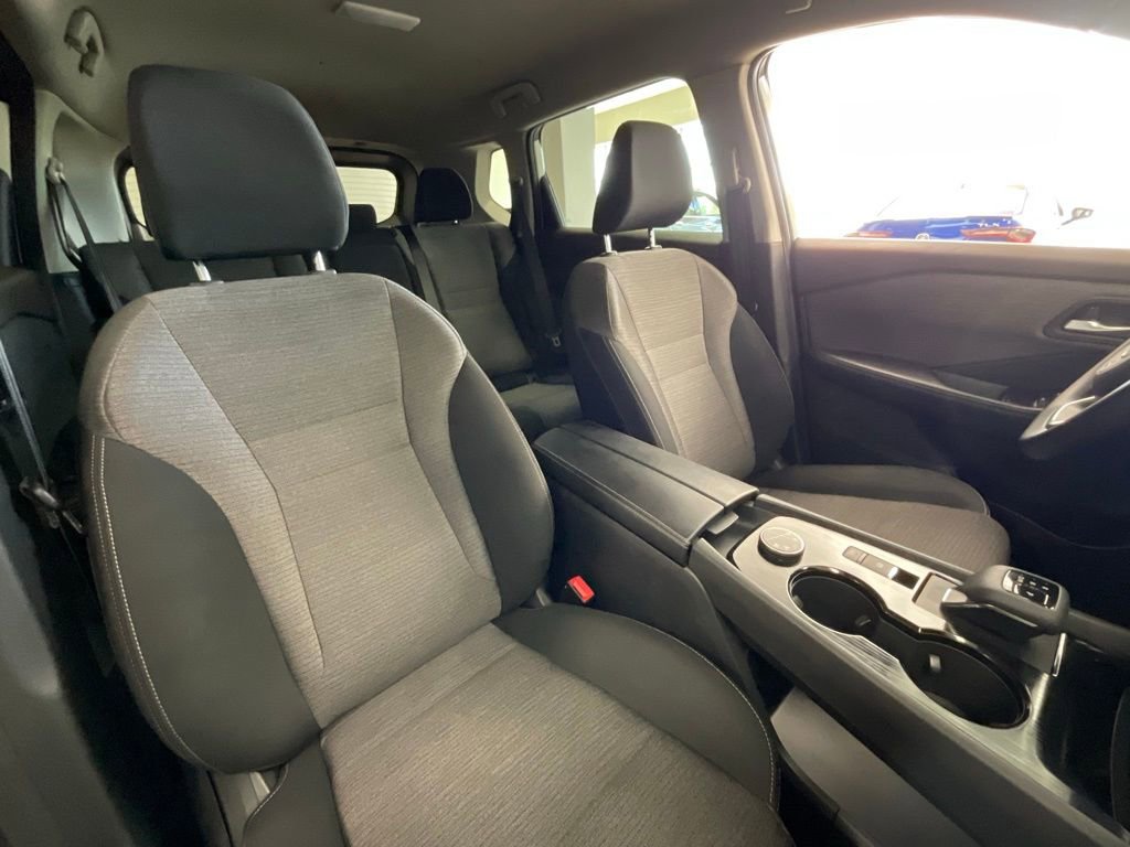 Used 2023 Nissan Rogue SV AWD/4WD image 20