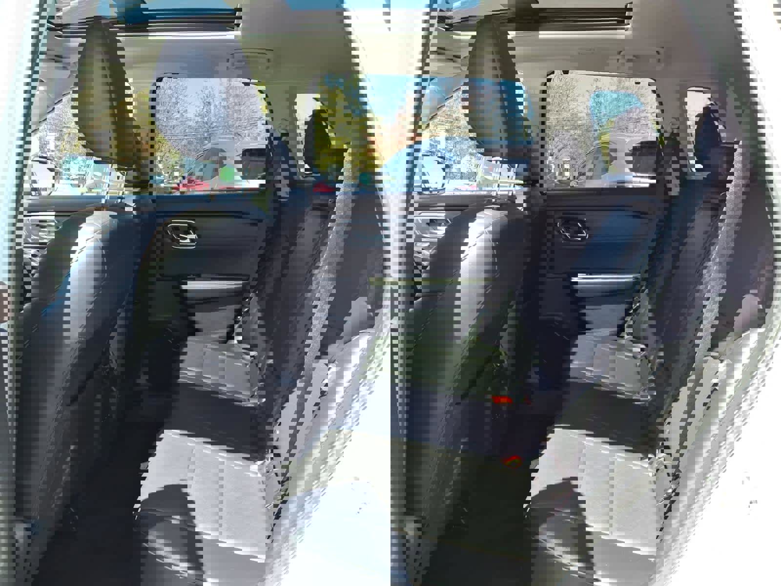 Used 2021 Nissan Rogue SV w/ Premium Package AWD/4WD image 13