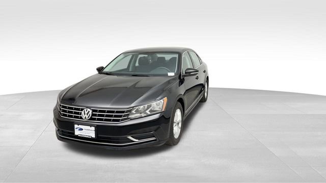 Used 2016 Volkswagen Passat 1.8T S image 7