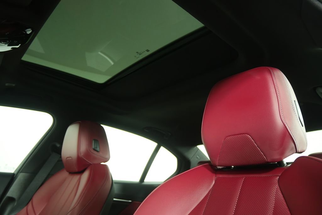 Certified 2025 BMW 540i xDrive image 11