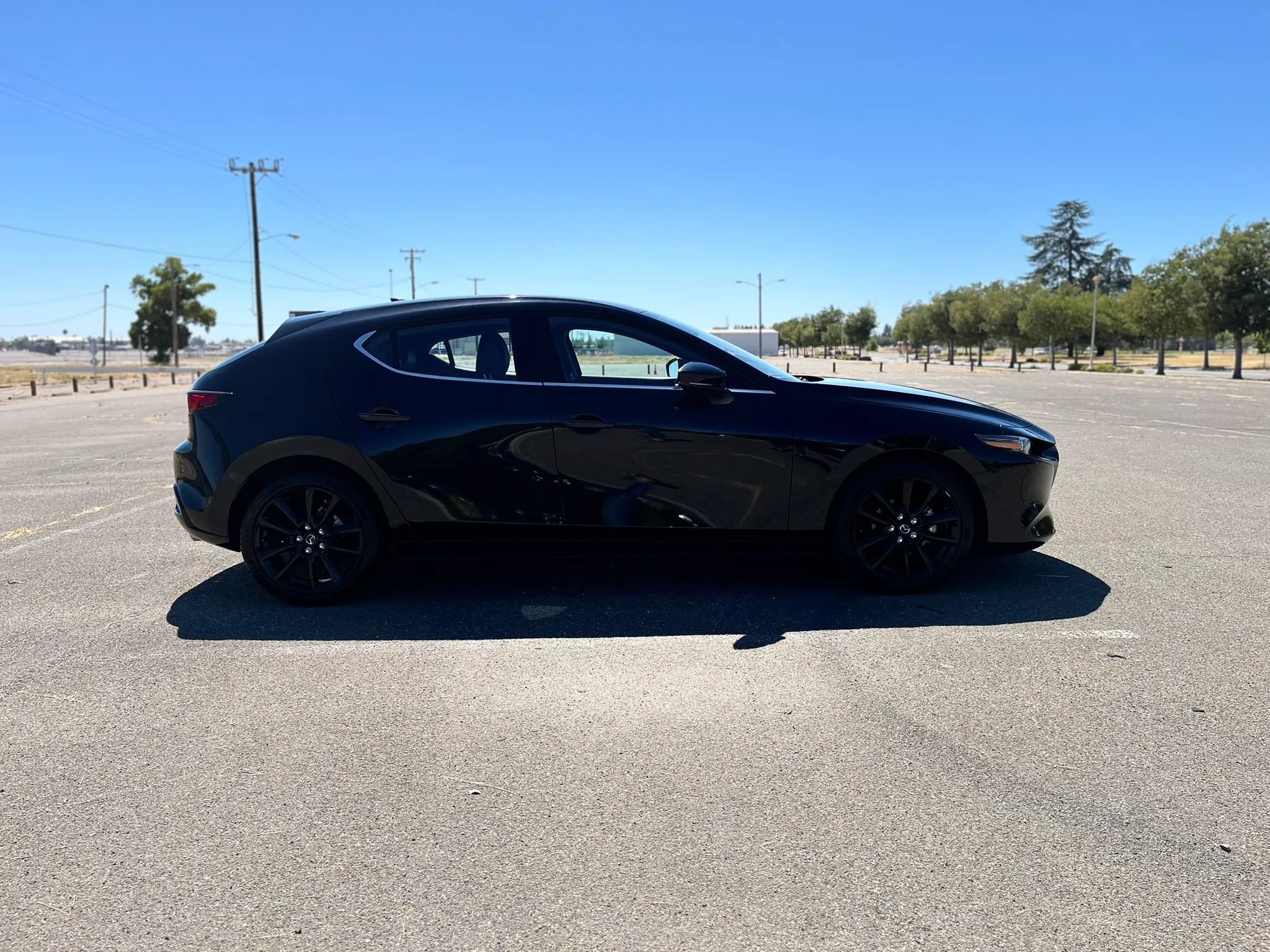 Used 2022 MAZDA MAZDA3 s FWD image 4