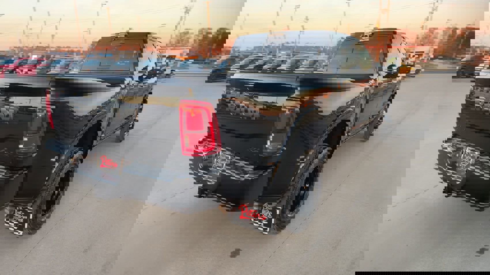 Used 2025 RAM 3500 Limited image 7