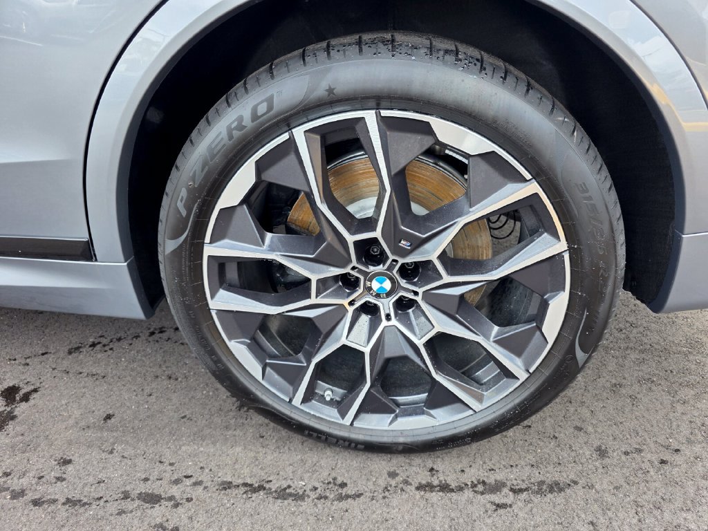 New 2027 BMW X7 M60i AWD/4WD image 6