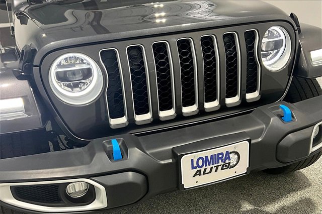 Used 2022 Jeep Wrangler Unlimited Sahara w/ Cold Weather Group image 34