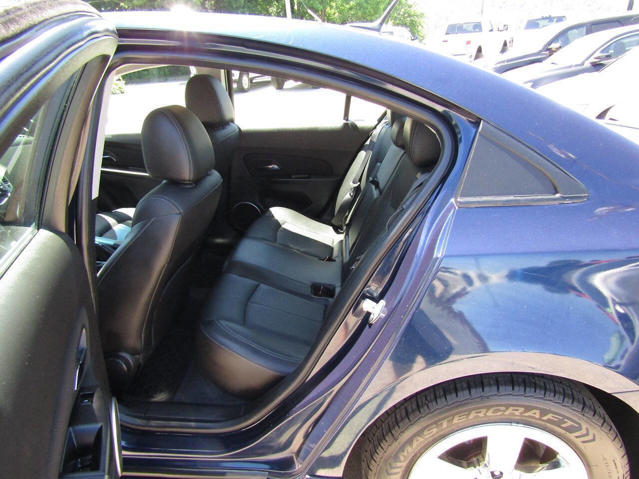 Used 2011 Chevrolet Cruze LT w/ RS Package FWD image 10