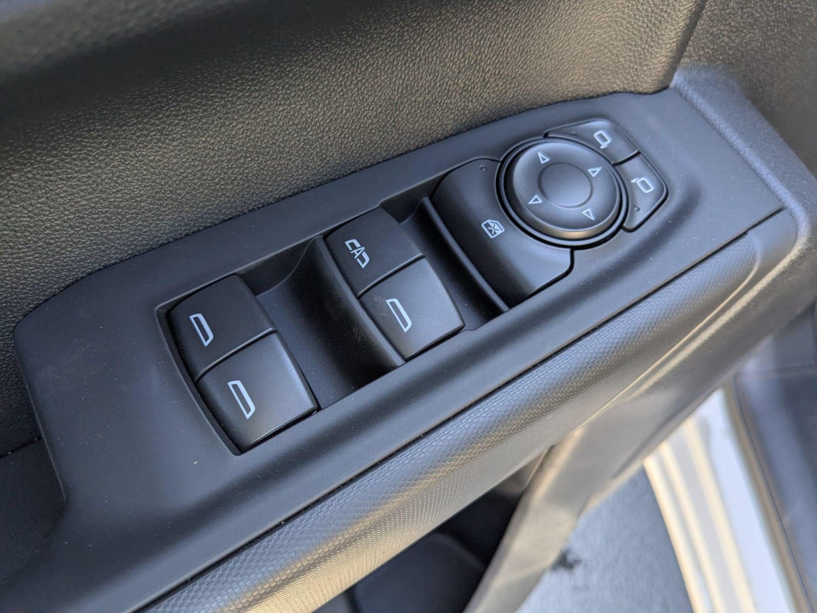 New 2026 Chevrolet Silverado 1500 Custom w/ LPO, Dark Essentials Package AWD/4WD image 9