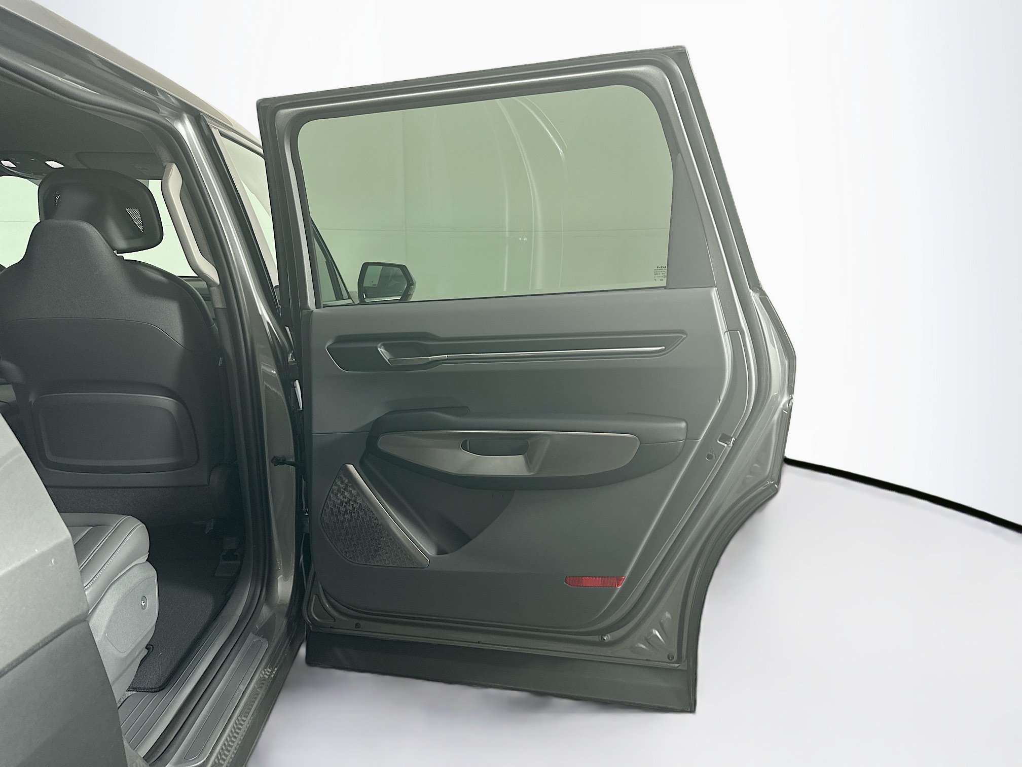 Used 2024 Kia EV9 Light RWD image 32