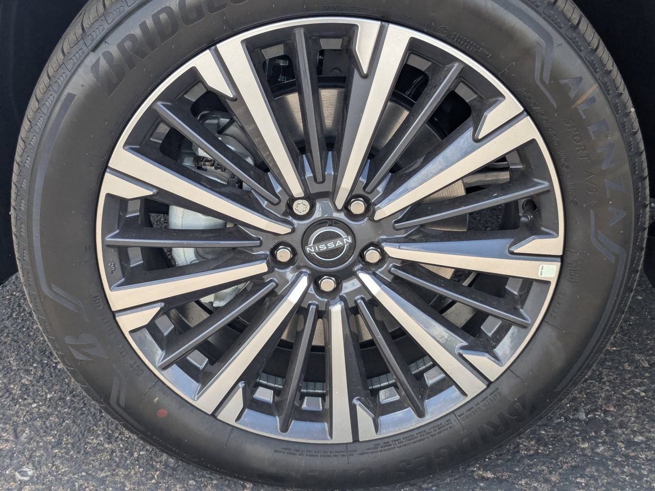 New 2026 Nissan Pathfinder SL FWD image 9
