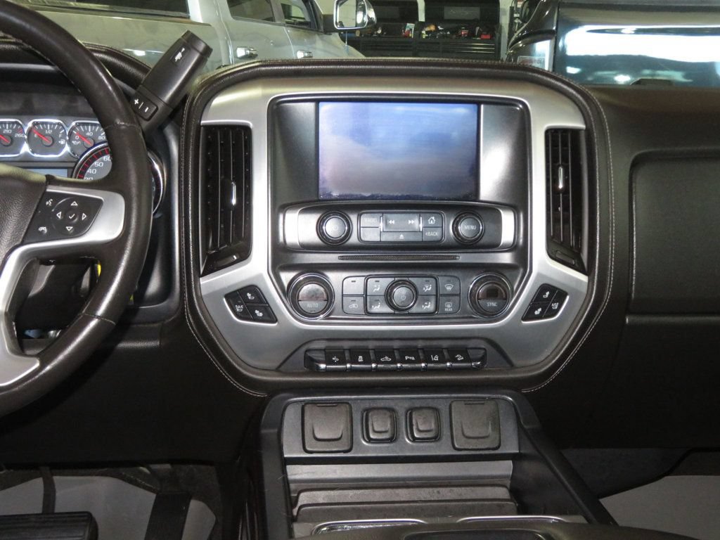 Used 2015 GMC Sierra 1500 SLT w/ SLT Crew Cab Value Package AWD/4WD image 40