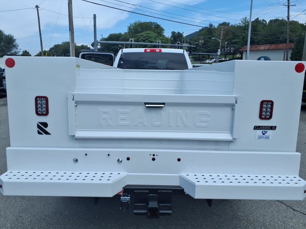 New 2026 RAM 5500 Tradesman w/ Chrome Appearance Group AWD/4WD image 14