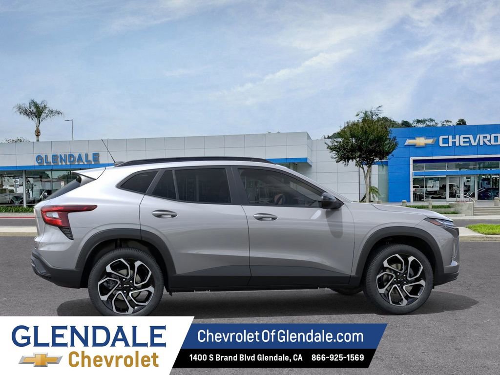 New 2026 Chevrolet Trax RS w/ Driver Confidence Package image 5