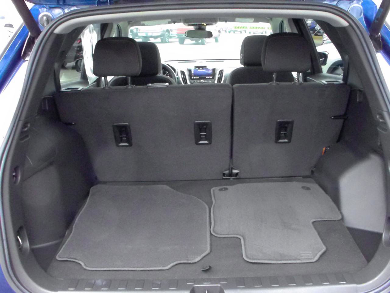 Used 2023 Chevrolet Equinox LT AWD/4WD image 29
