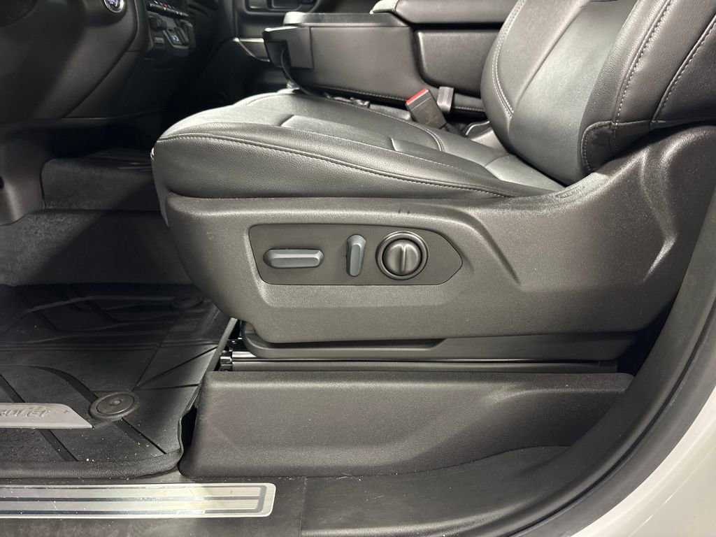 Used 2022 Chevrolet Silverado 2500 LTZ image 24