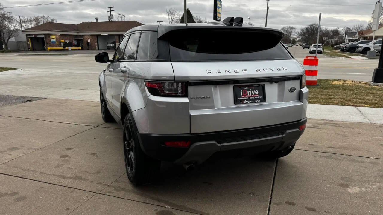Used 2018 Land Rover Range Rover Evoque image 7