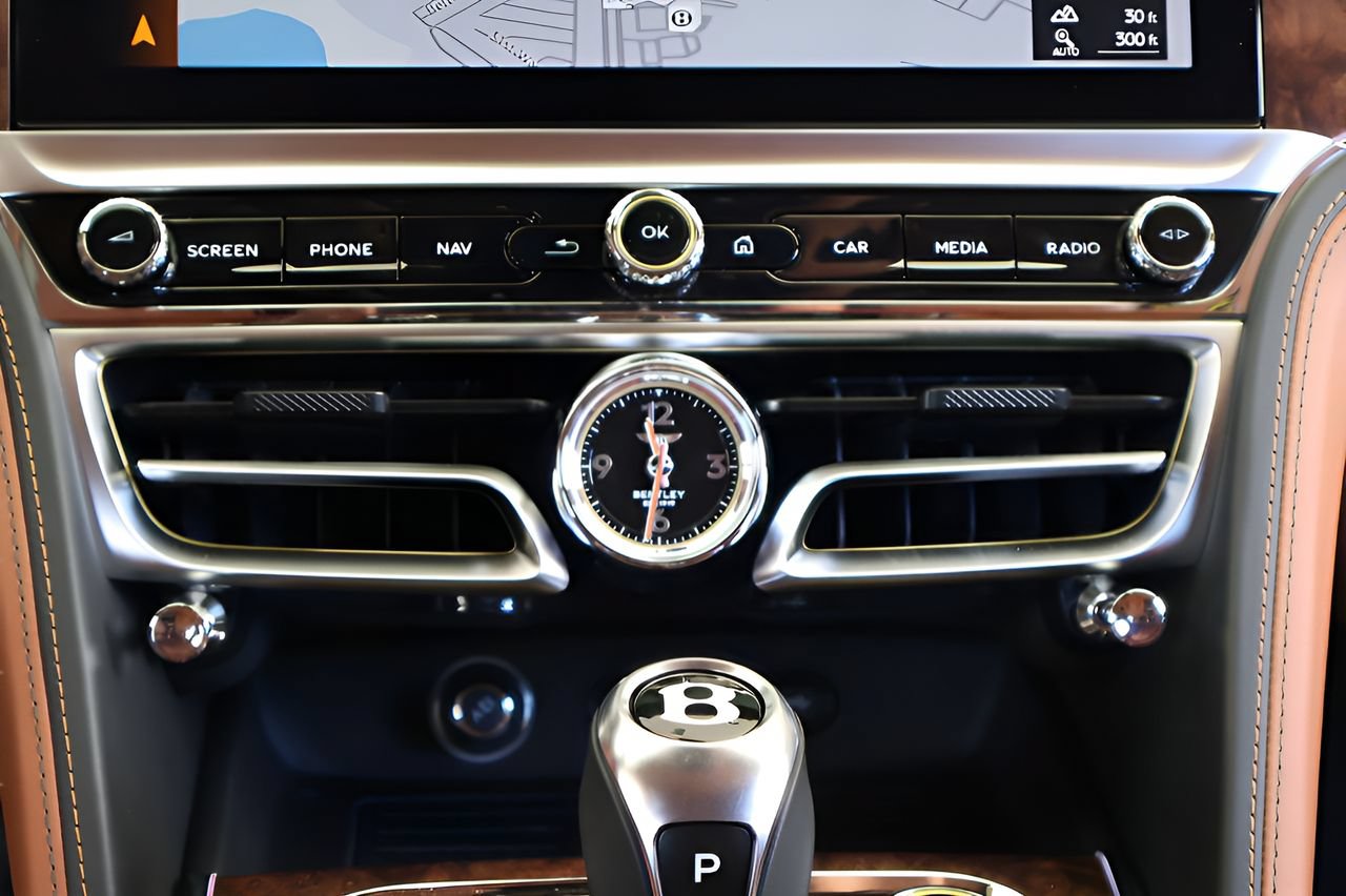 New 2026 Bentley Flying Spur Plug-In Hybrid AWD/4WD image 18