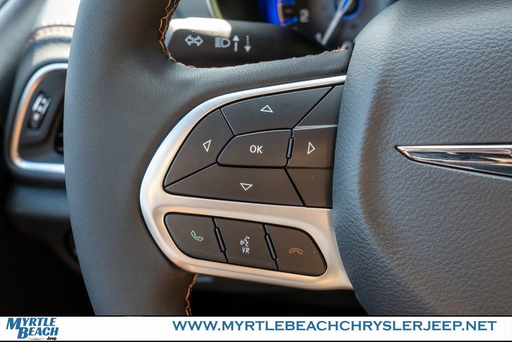 New 2026 Chrysler Pacifica Pinnacle image 27