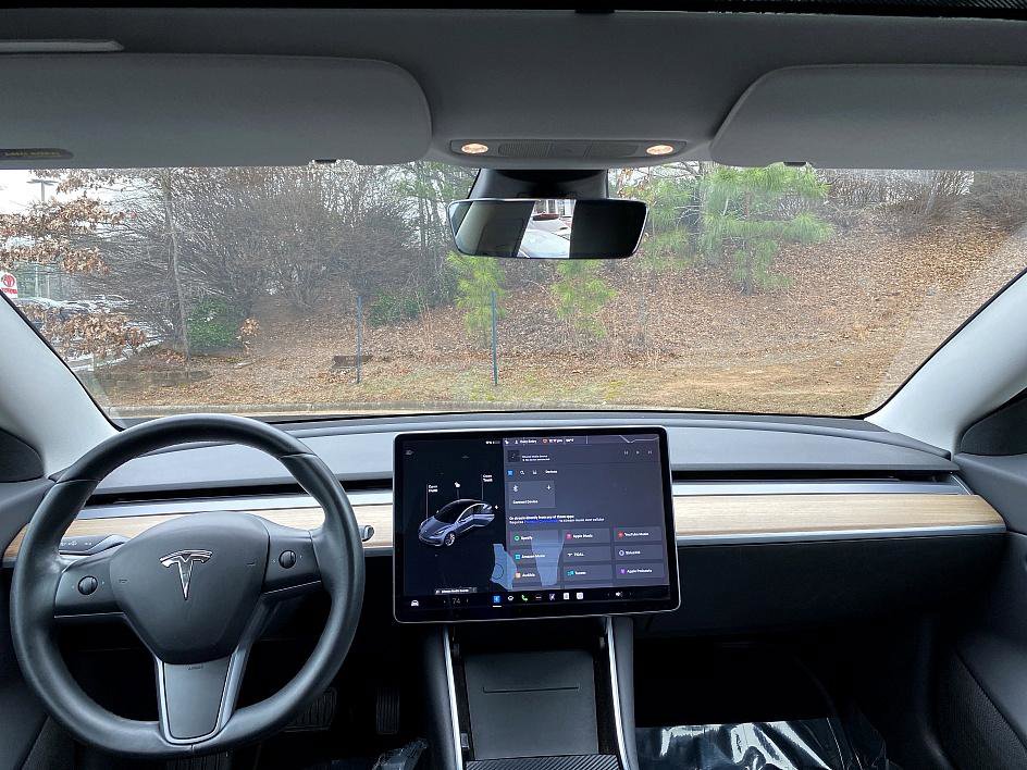 Used 2018 Tesla Model 3 Long Range image 19